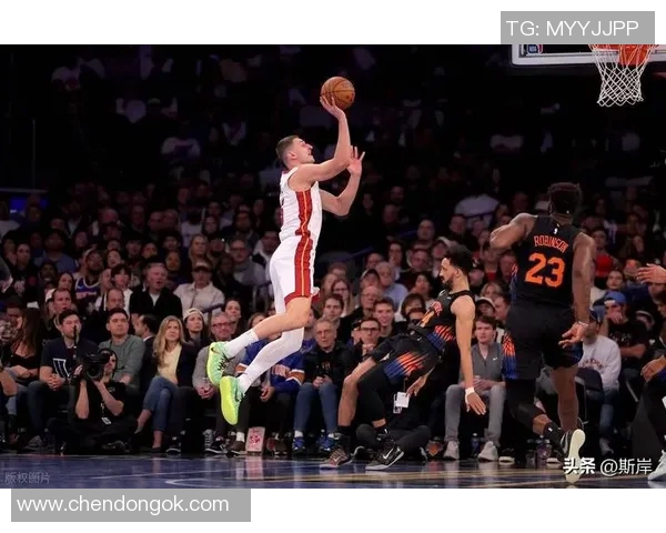 2017年尼克斯与热火的激烈对决回顾与精彩瞬间分析