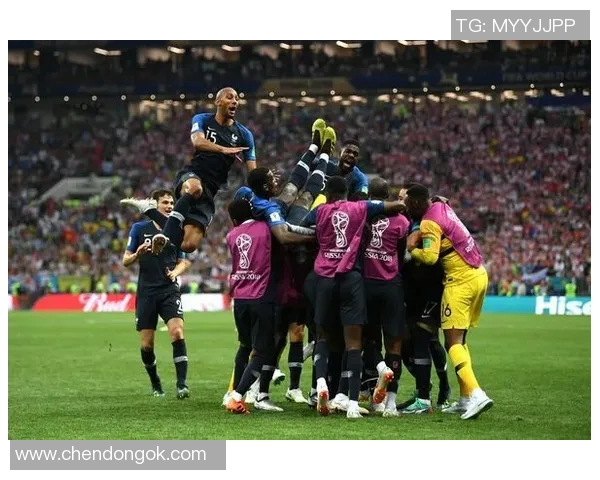 新城堡与布里斯班的精彩对决揭示足球战术与团队合作的魅力